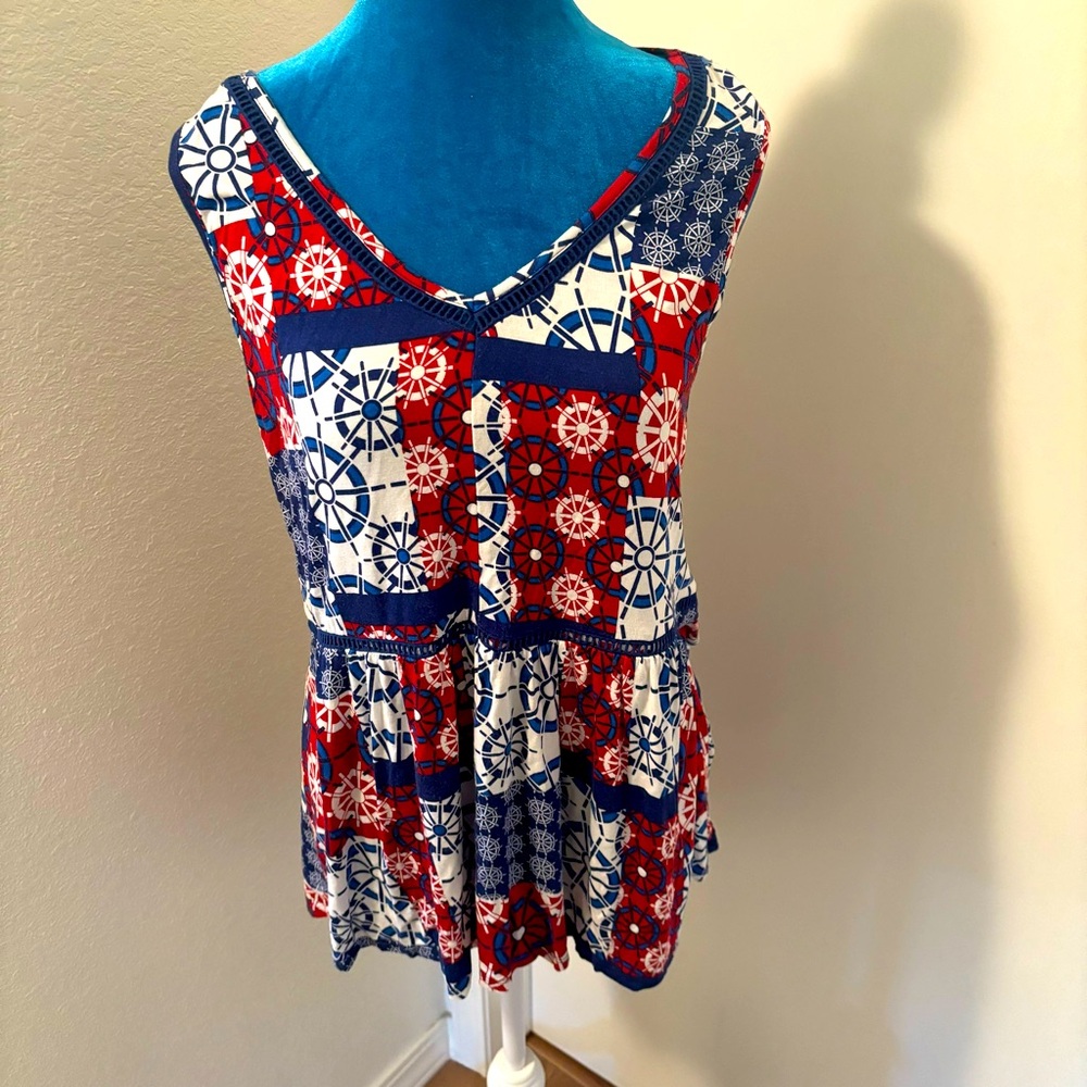 Cupio Hi LowTunic Tank Red, White, Blue multi color wheel pattern. L